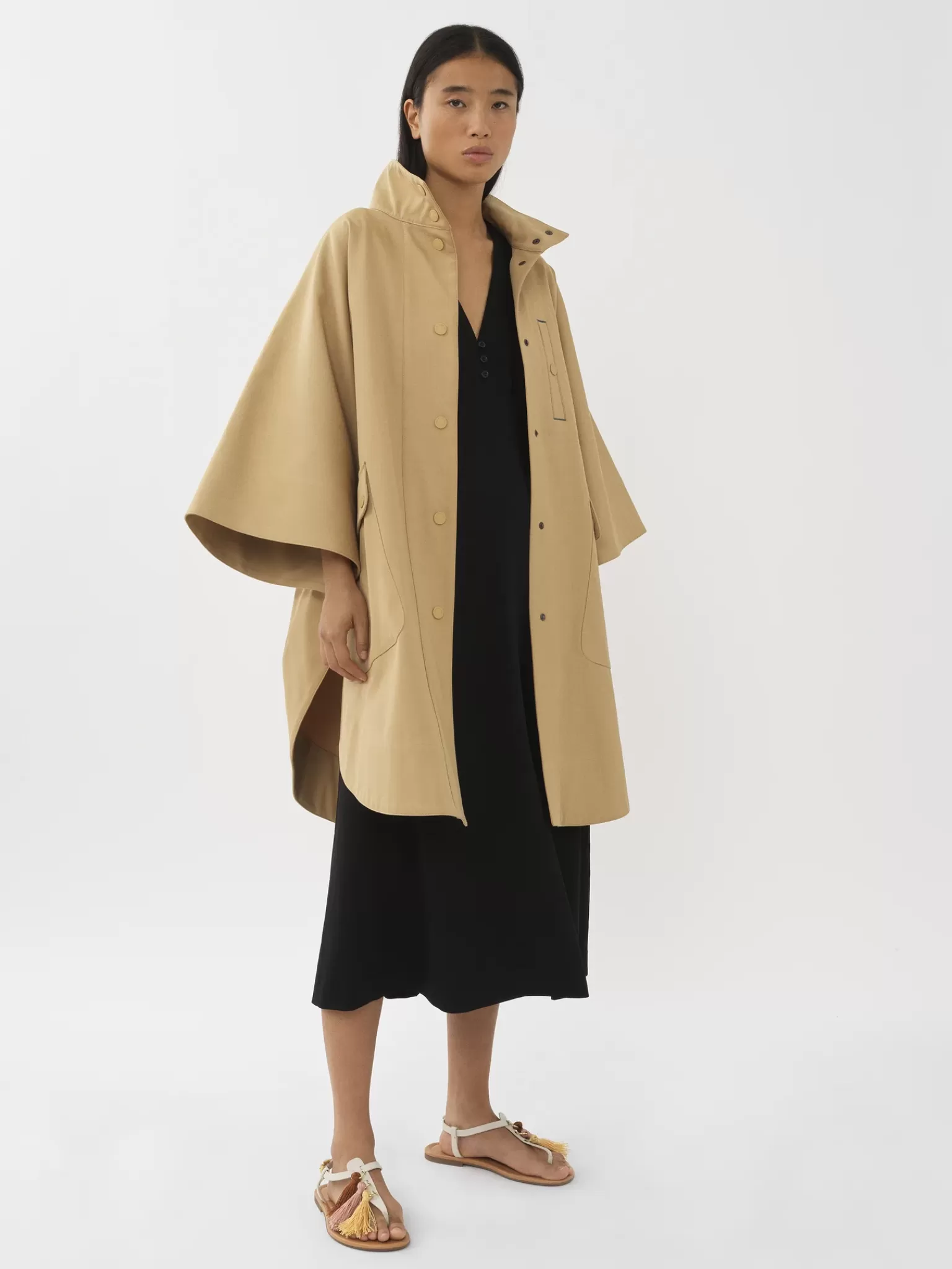 Femme Chloé Cape A Simple Boutonnage