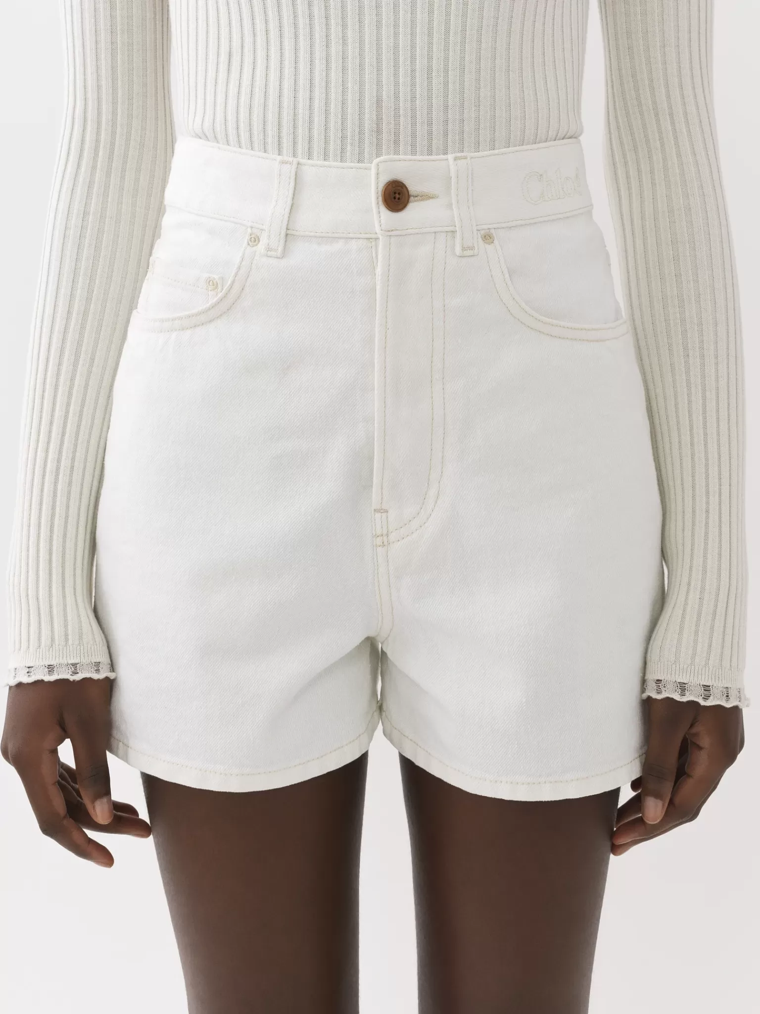 Femme Chloé Short Classique « Dukuno »